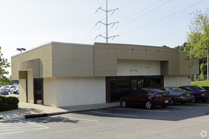 1200 Ridge Rd, Raleigh, NC 27607