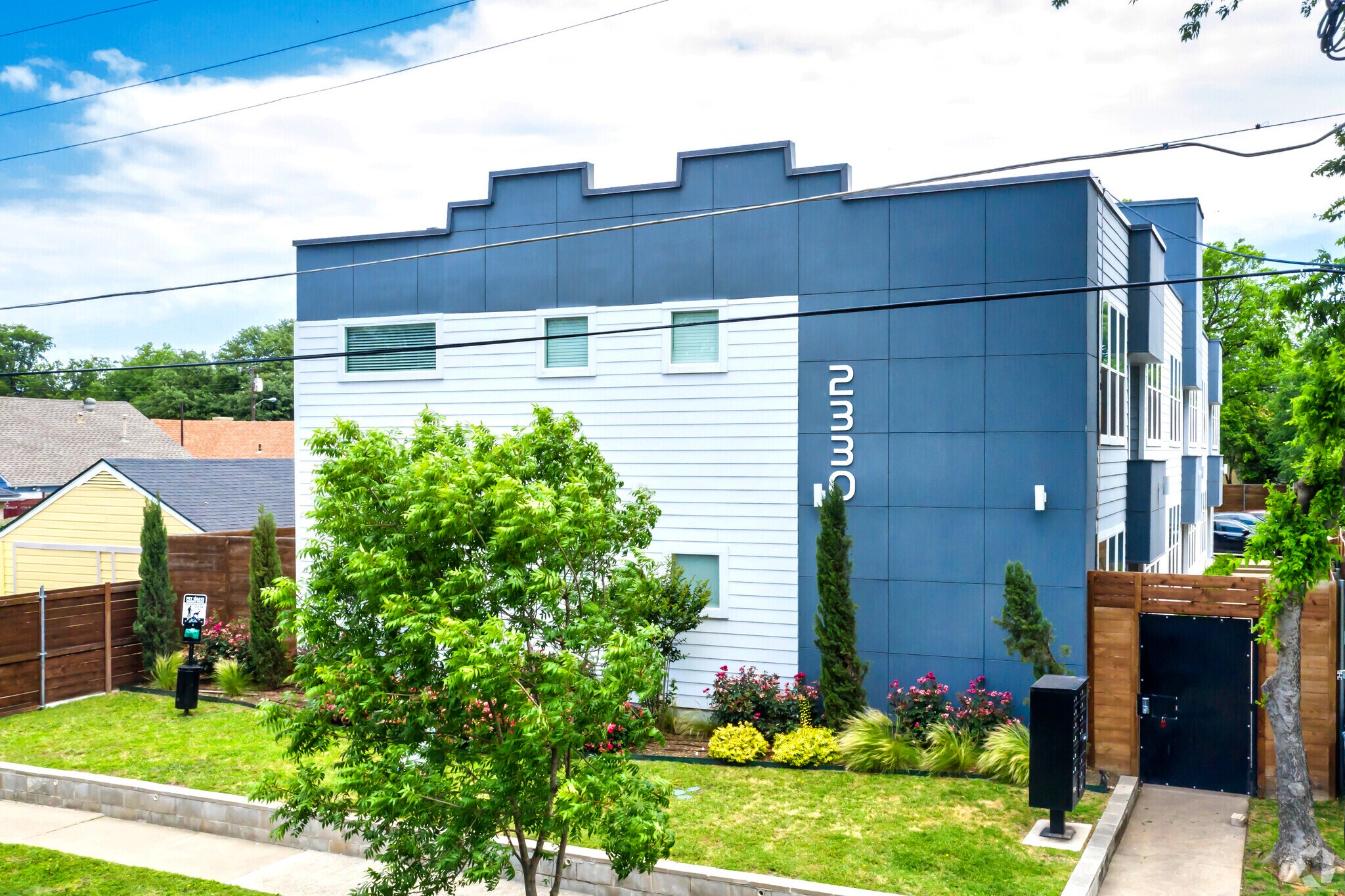 2330 Kirby St, Dallas, TX for sale Primary Photo- Image 1 of 1