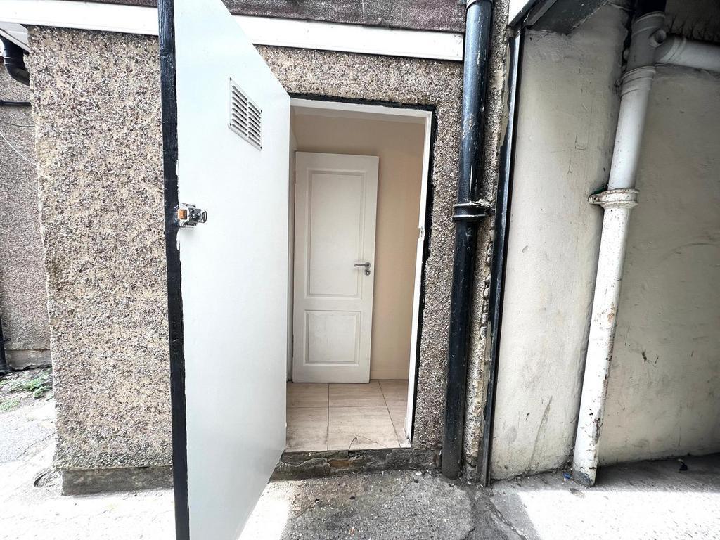 84-86 High St, Southall for lease Building Photo- Image 1 of 11