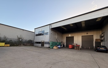 Stonefield Way, Ruislip for lease Building Photo- Image 1 of 1