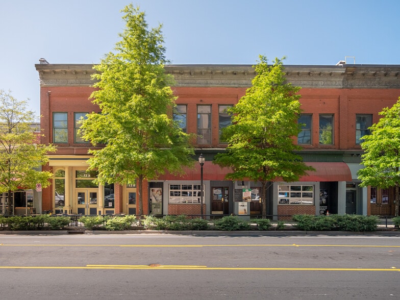 13 W Washington St, Greenville, SC for lease - Building Photo - Image 2 of 14