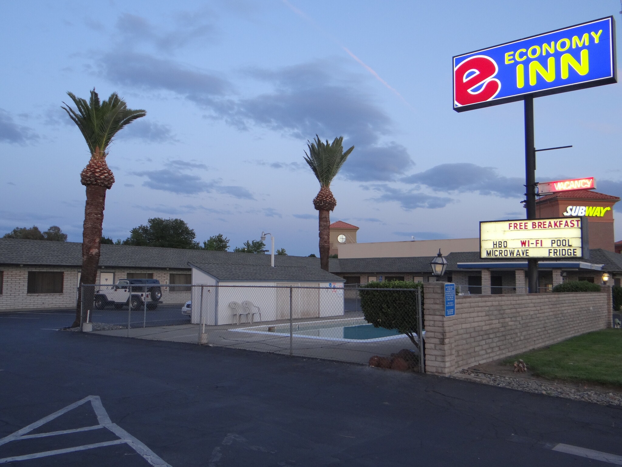 945 99W, Corning, CA 96021