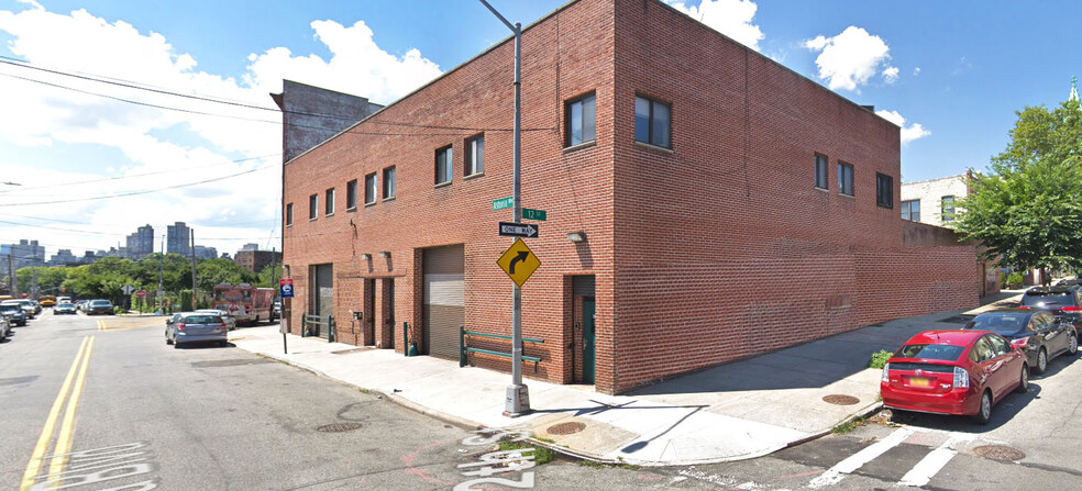 867 Astoria Blvd, Astoria, NY for lease - Building Photo - Image 1 of 6