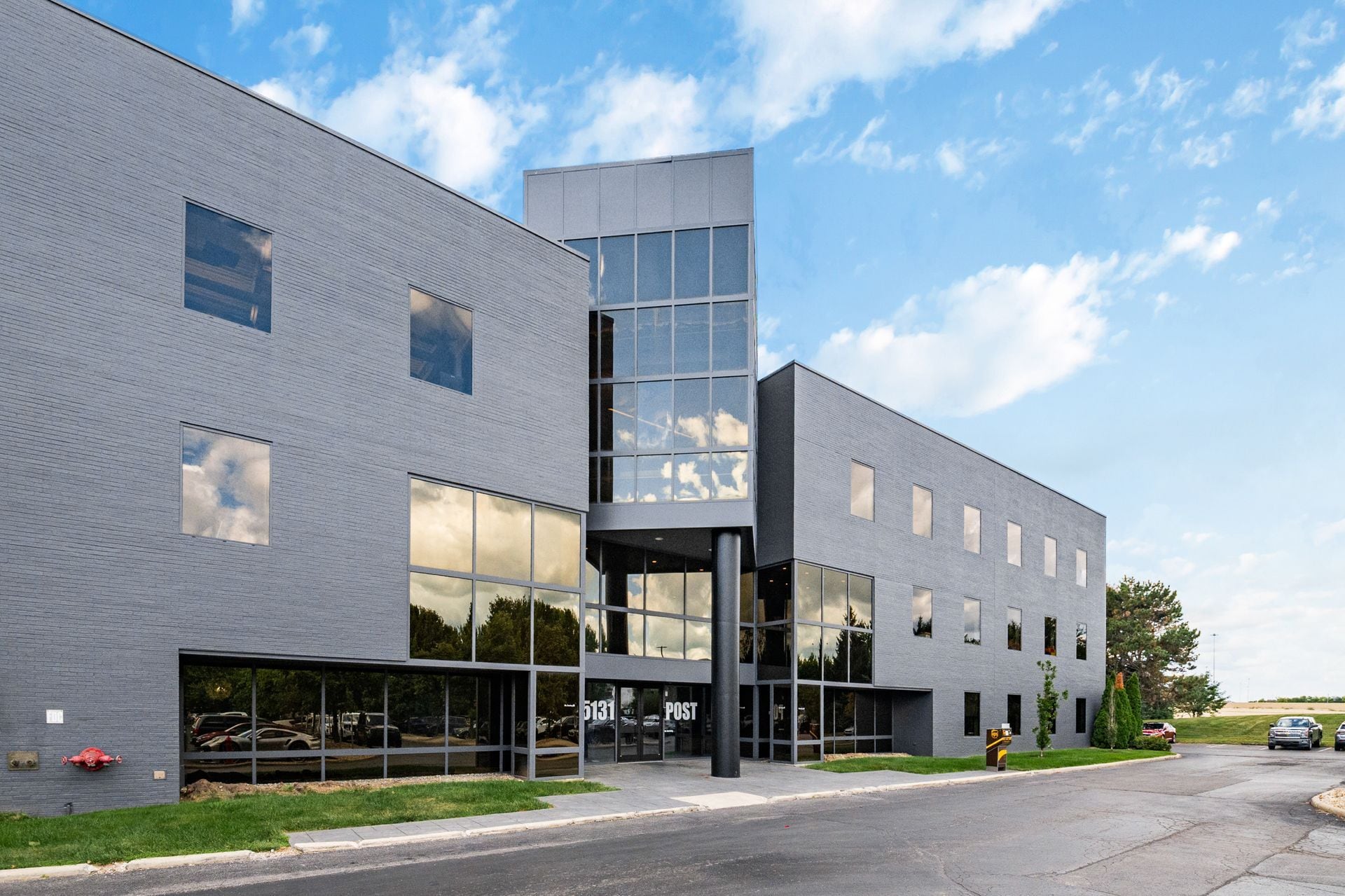 5131 Post Rd, Dublin, OH for lease Building Photo- Image 1 of 26