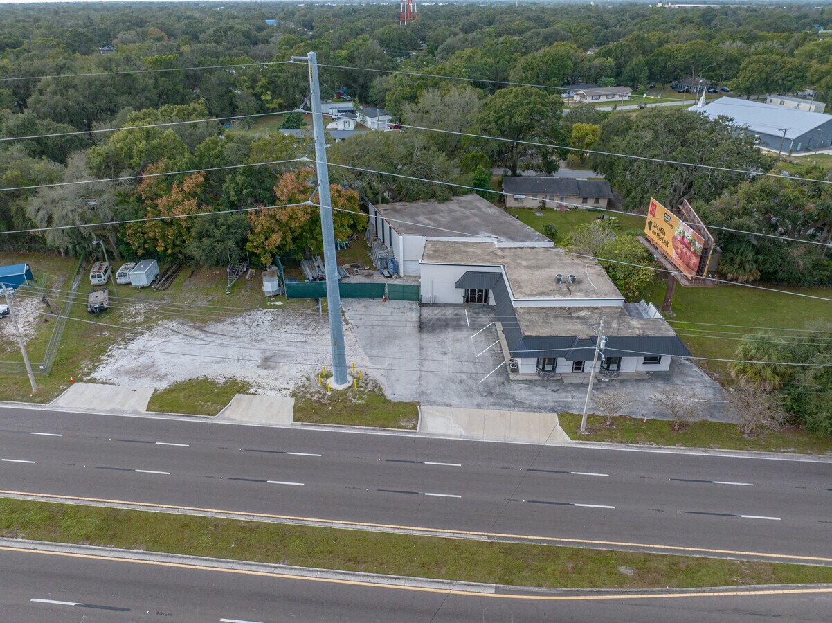 3340 Havendale Blvd NW, Winter Haven, FL 33881