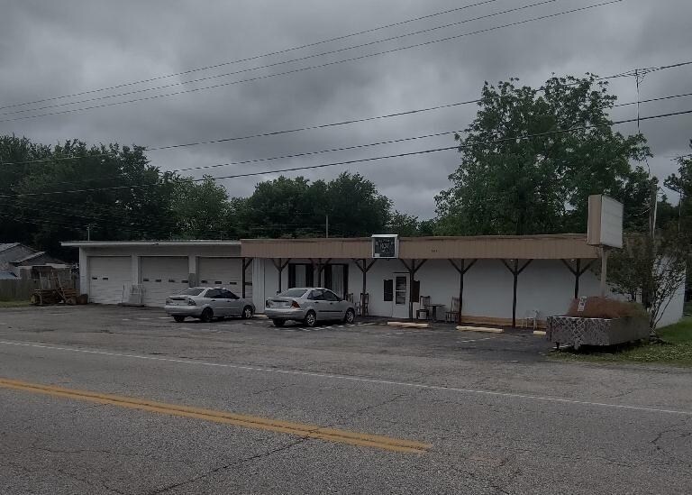 549 S 3rd St, Langley, OK 74350