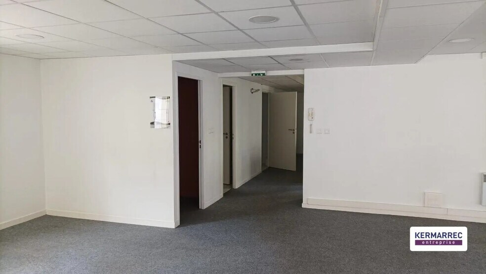 Office in Nantes for sale - Building Photo - Image 3 of 10