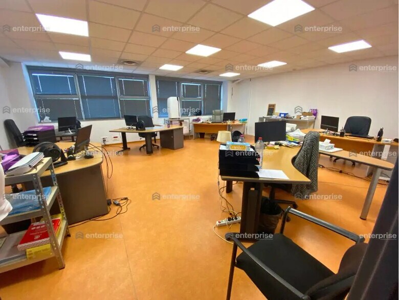 Flex in Beauvais for sale - Interior Photo - Image 2 of 5