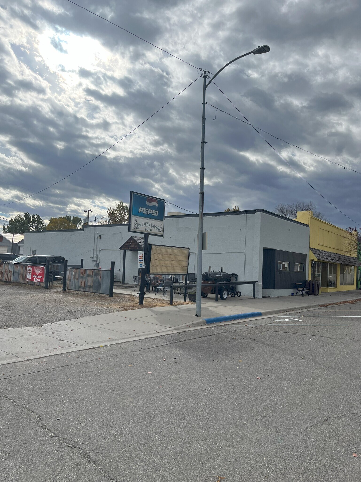 102 River Street, Fromberg, MT 59029 Two Bear Tavern