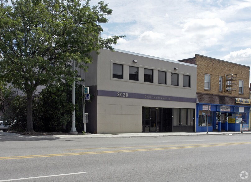 2020 S Division Ave, Grand Rapids, MI for sale - Primary Photo - Image 1 of 1