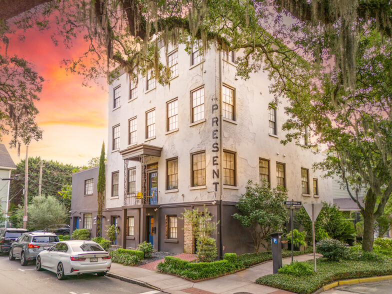 224 Houston St, Savannah, GA for sale - Building Photo - Image 1 of 35