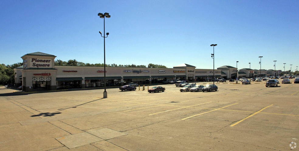 613 N Perkins Rd, Stillwater, OK for lease - Building Photo - Image 2 of 7