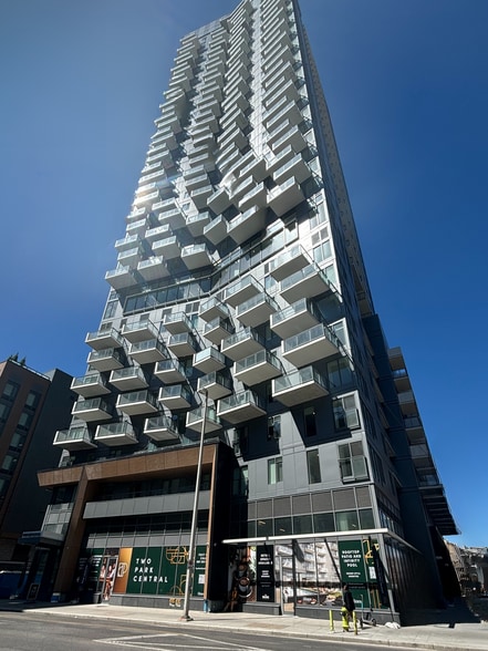 1111 4 St SW, Calgary, AB for lease - Building Photo - Image 1 of 7