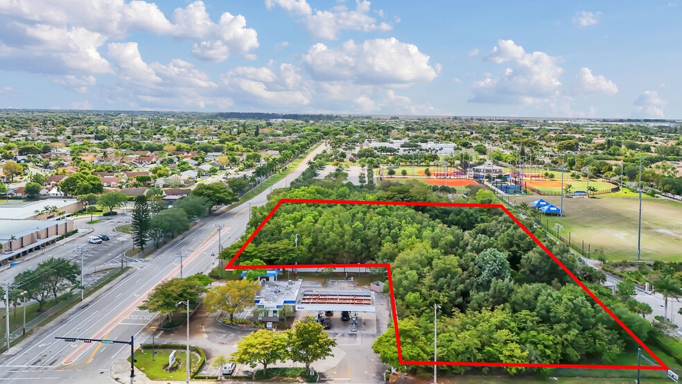 5001 N Pine Island Rd, Sunrise, FL for sale - Building Photo - Image 1 of 28