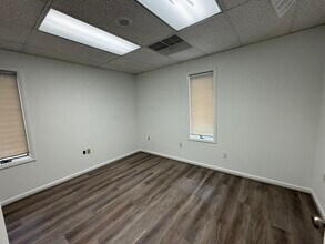 2026 Opitz Blvd, Woodbridge, VA for lease Interior Photo- Image 2 of 10