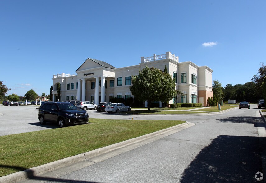 1111 Military Cutoff Rd, Wilmington, NC for sale - Building Photo - Image 1 of 1