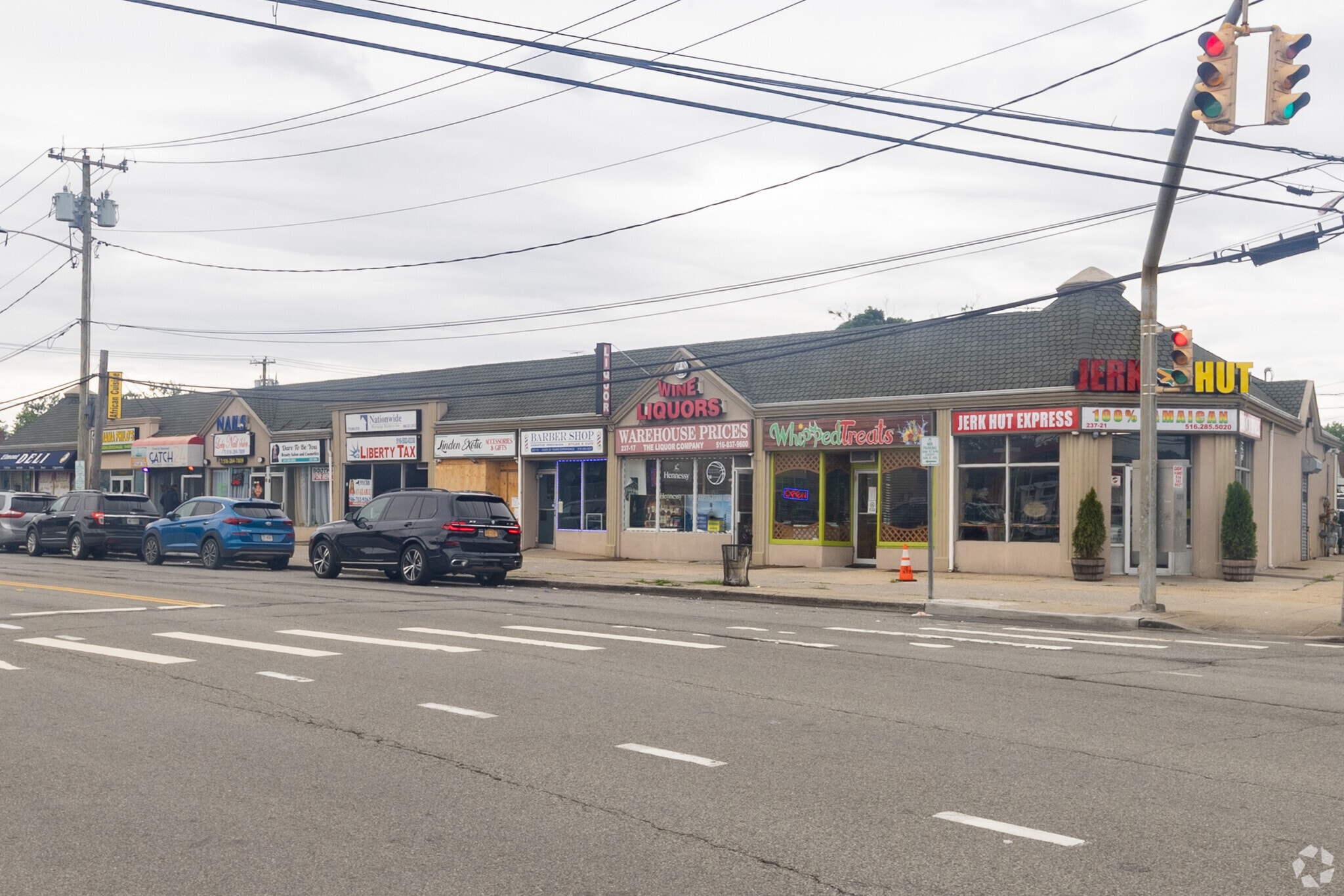 237-01-237-21 Linden Blvd, Elmont, NY for lease Primary Photo- Image 1 of 4