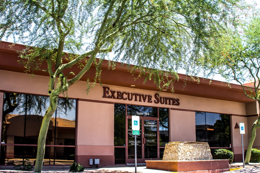 1830 S Alma School Rd, Mesa, AZ for lease - Primary Photo - Image 1 of 47