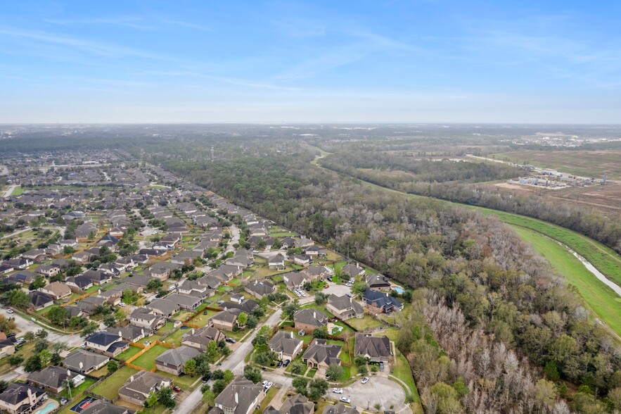 4125 Wilson Rd, Humble, TX for sale - Building Photo - Image 2 of 33