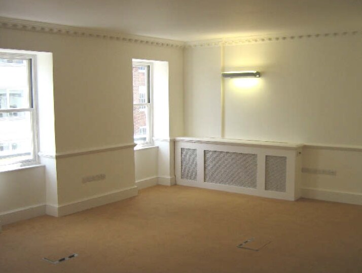 33 Bruton St, London for lease - Building Photo - Image 2 of 5