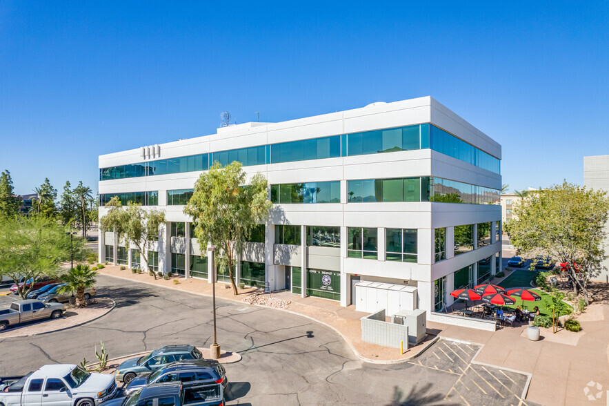 501 N 44th St, Phoenix, AZ for lease - Building Photo - Image 2 of 8