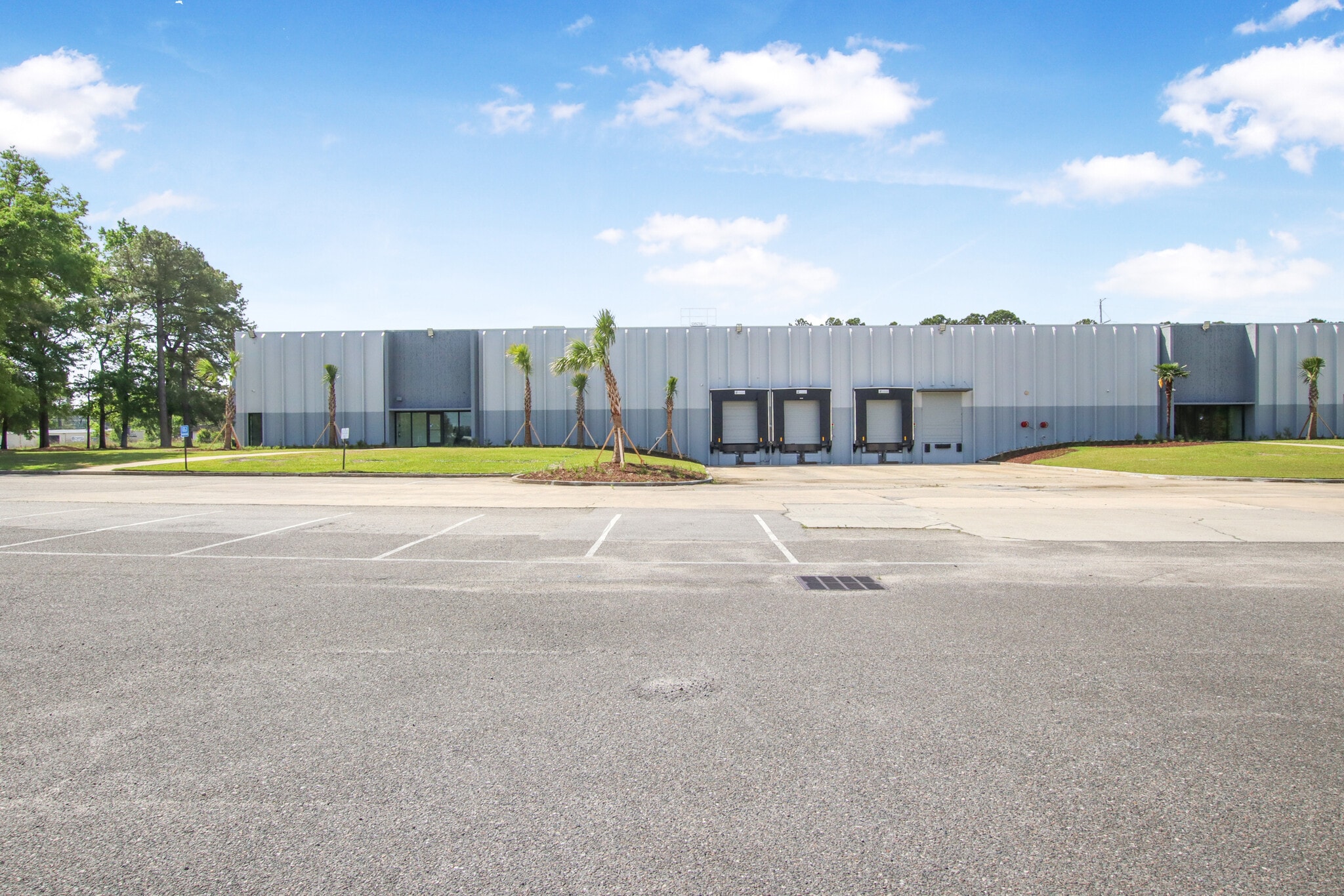 7391 Pepperdam Ave, North Charleston, SC for lease Building Photo- Image 1 of 20