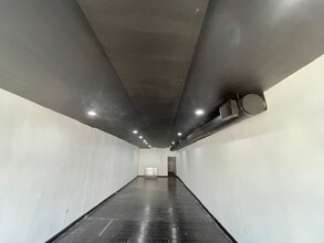 7600 Melrose Ave, Los Angeles, CA for lease Building Photo- Image 2 of 7