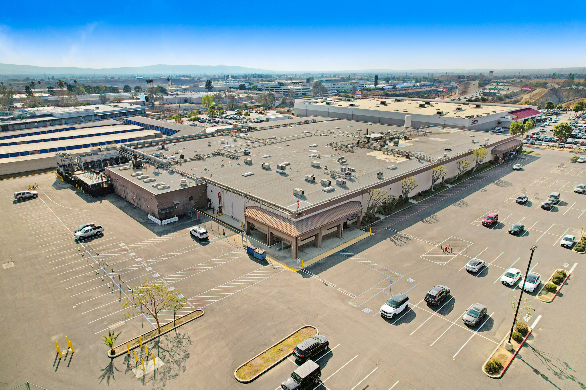 1120 W Foothill Blvd, Azusa, CA for lease Building Photo- Image 1 of 9