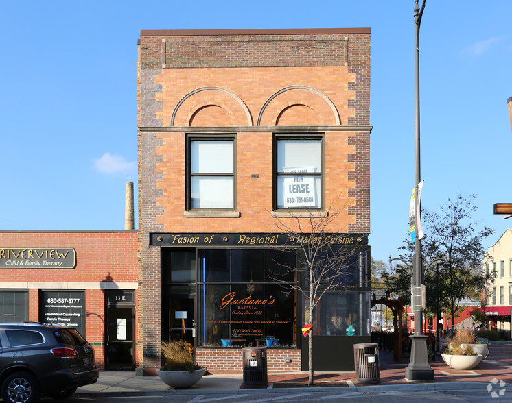 15 E Wilson St, Batavia, IL for lease - Building Photo - Image 3 of 3