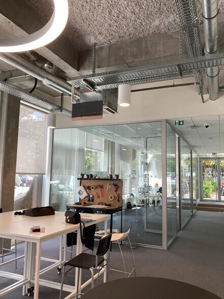 Office in Nantes for lease - Interior Photo - Image 1 of 5