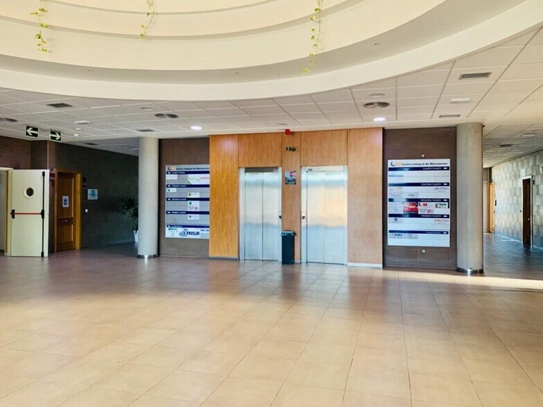 Office in El Ejido, Almería for sale - Building Photo - Image 3 of 10