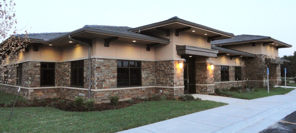 13205 W 21st St N, Wichita, KS for sale - Building Photo - Image 1 of 1