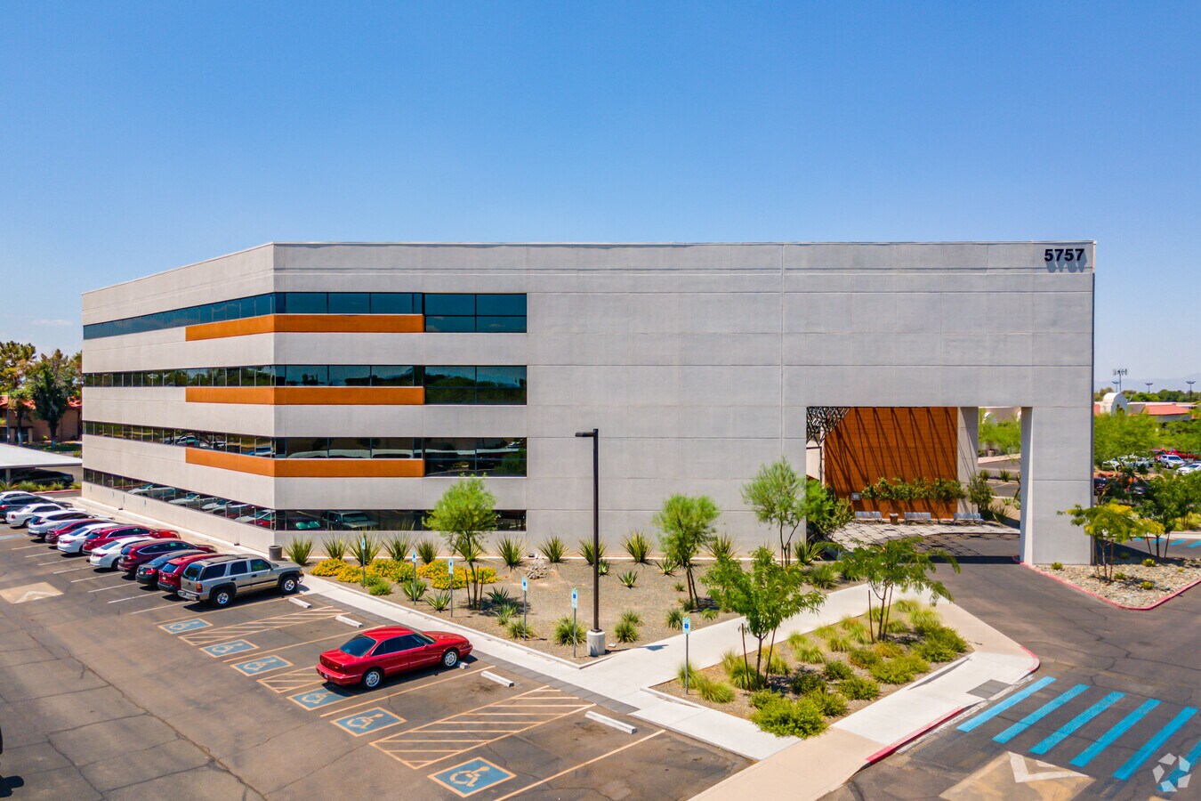 5757 W Thunderbird Rd, Glendale, AZ 85306 Banner Thunderbird Medical