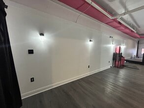 522 Market st, Chester, PA for lease Interior Photo- Image 2 of 8