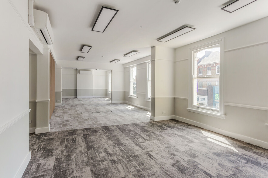 40-44 The Broadway, London for lease - Building Photo - Image 2 of 7