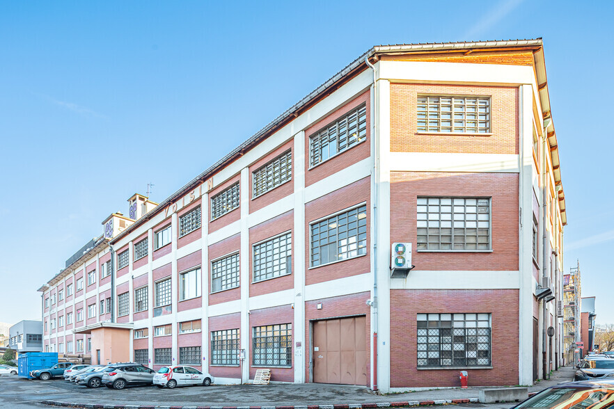 Office in Lyon for sale - Primary Photo - Image 1 of 2