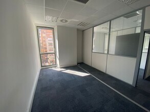Rue Sainte Barbe, Marseille for lease Interior Photo- Image 1 of 3