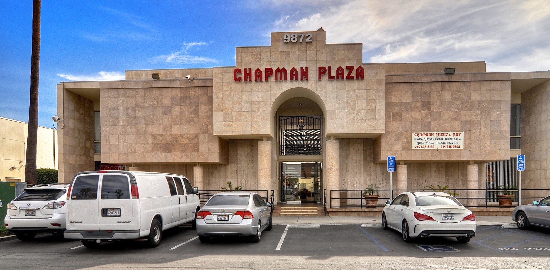 9872 Chapman Ave, Garden Grove, CA 92841