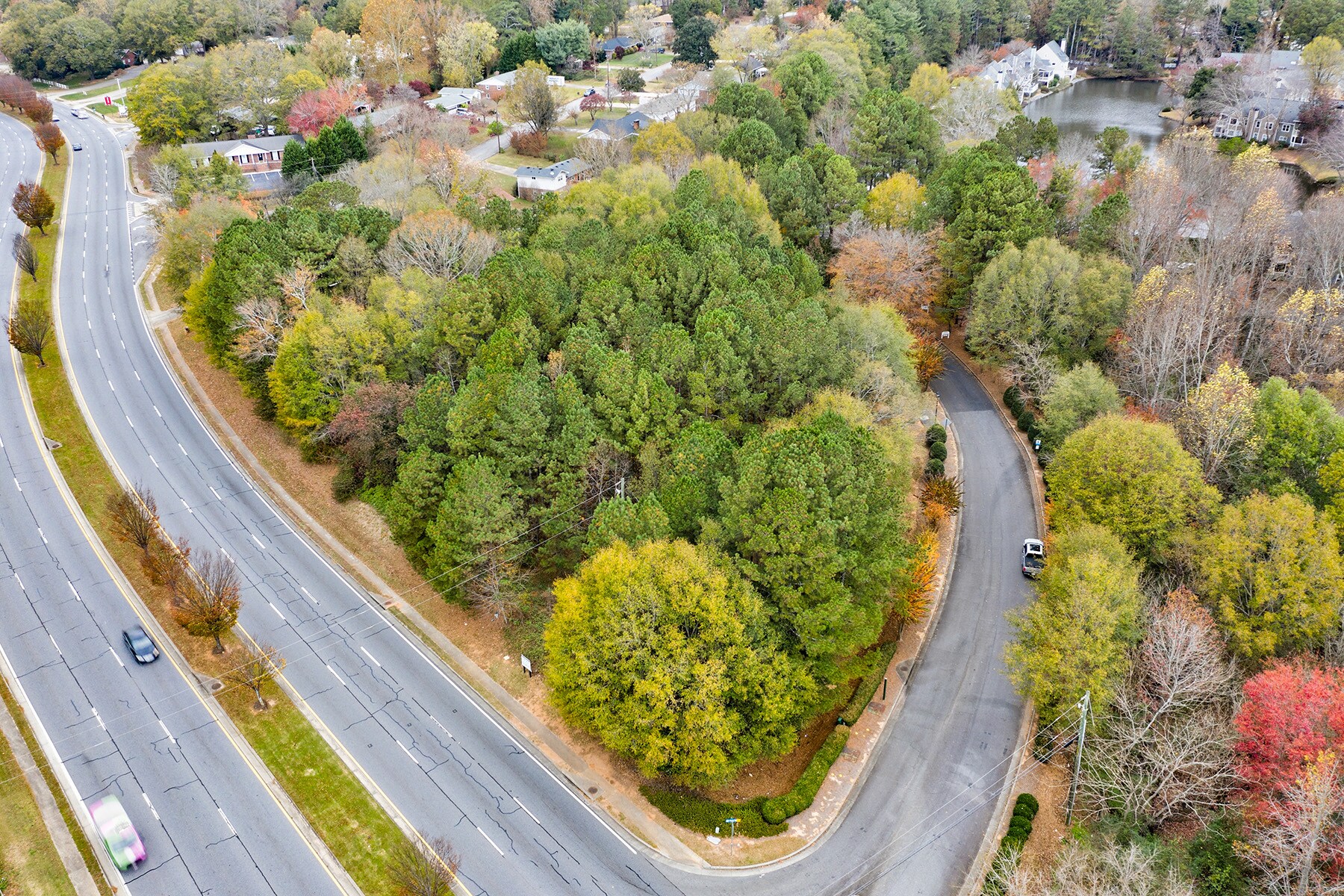 00 E Crossville Rd, Roswell, GA 30076