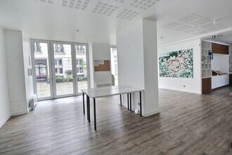 11 Rue Du Perche, Paris for lease Interior Photo- Image 2 of 11