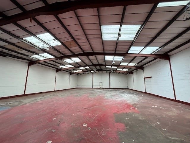 Penarth Rd, Cardiff for lease Interior Photo- Image 1 of 3