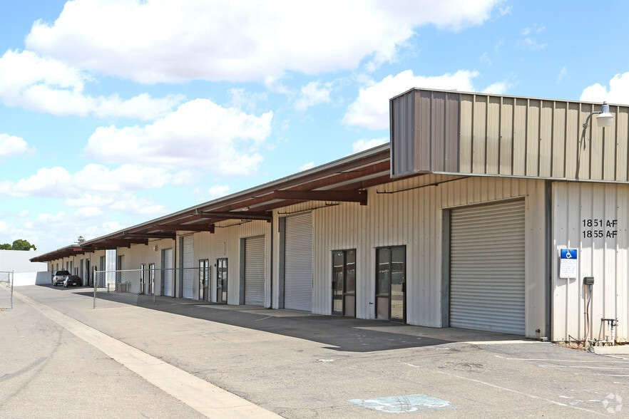 1851 Grogan Ave, Merced, CA for lease - Building Photo - Image 2 of 5