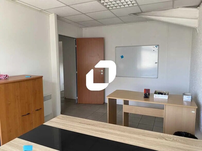 Office in Mérignac for lease - Interior Photo - Image 2 of 10