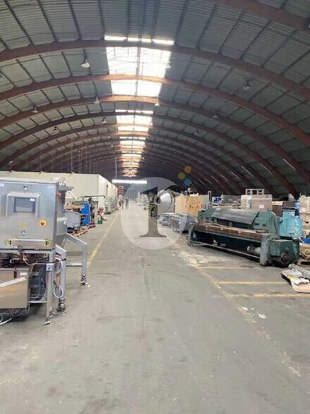 Flex in Mouvaux for lease - Building Photo - Image 3 of 6