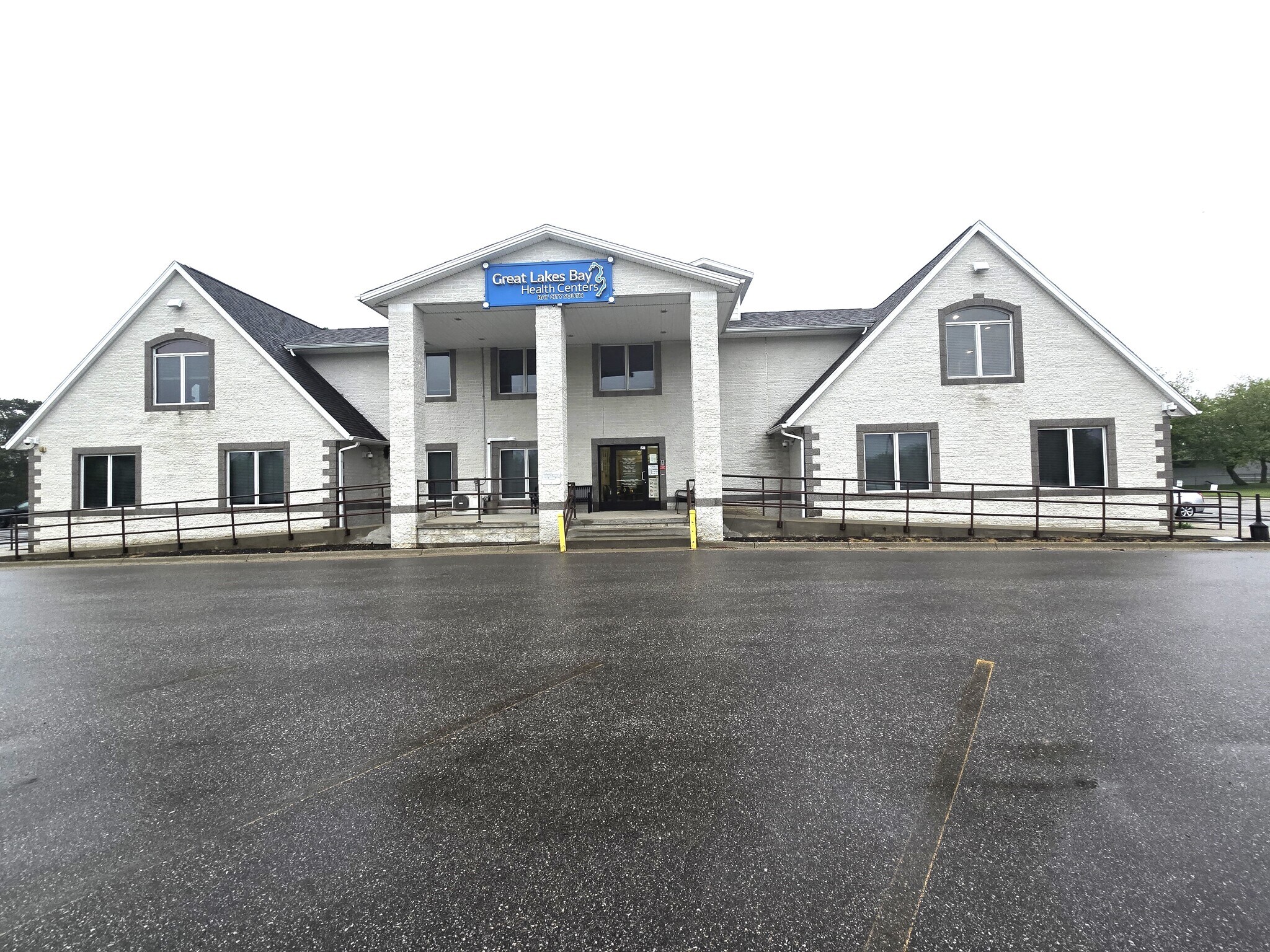 690 S Trumbull St, Bay City, MI for sale Primary Photo- Image 1 of 29