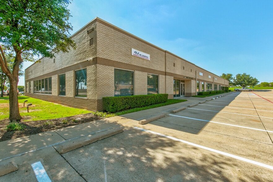 3601 NE Loop 820, Fort Worth, TX for lease - Building Photo - Image 2 of 20