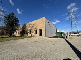 38092 Abruzzi Dr, Westland MI - Warehouse