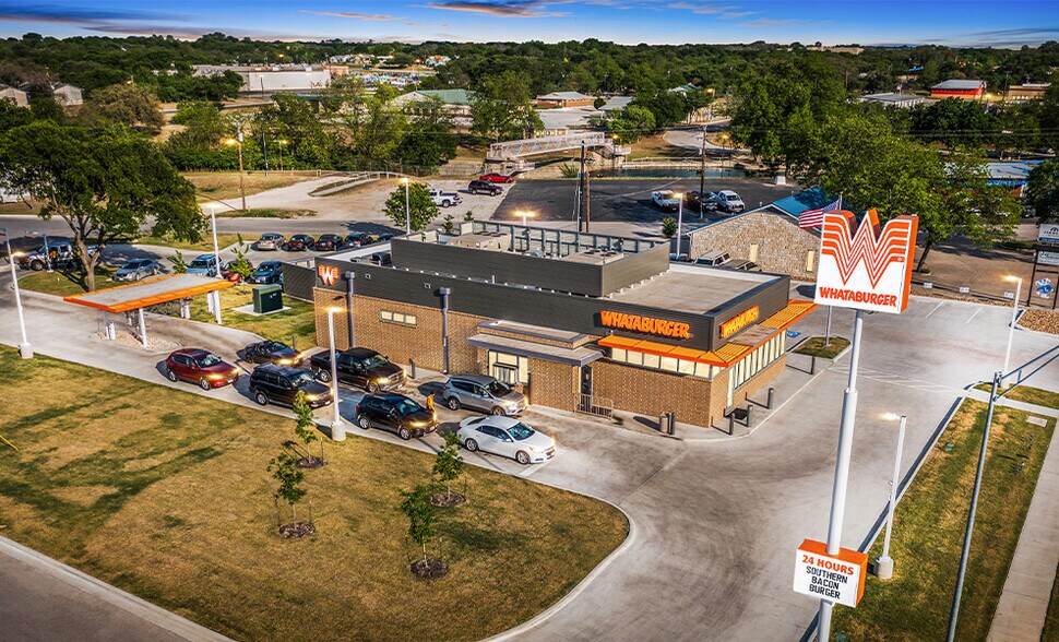 1003 S Key Ave, Lampasas, TX for sale - Building Photo - Image 1 of 1