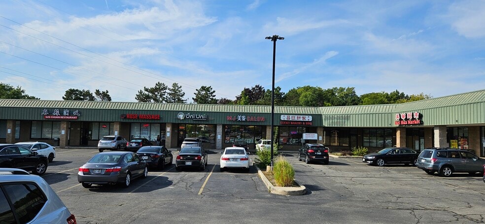 11064 W National Ave, West Allis, WI for lease - Building Photo - Image 1 of 12