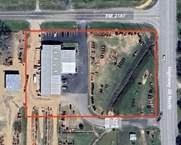 1537 Highway 36, Sealy TX - Automotive Property